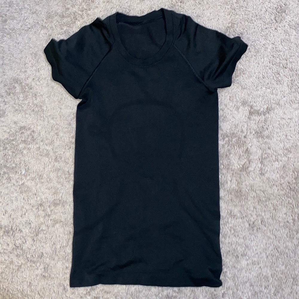 Lululemon Black Swiftly tech top